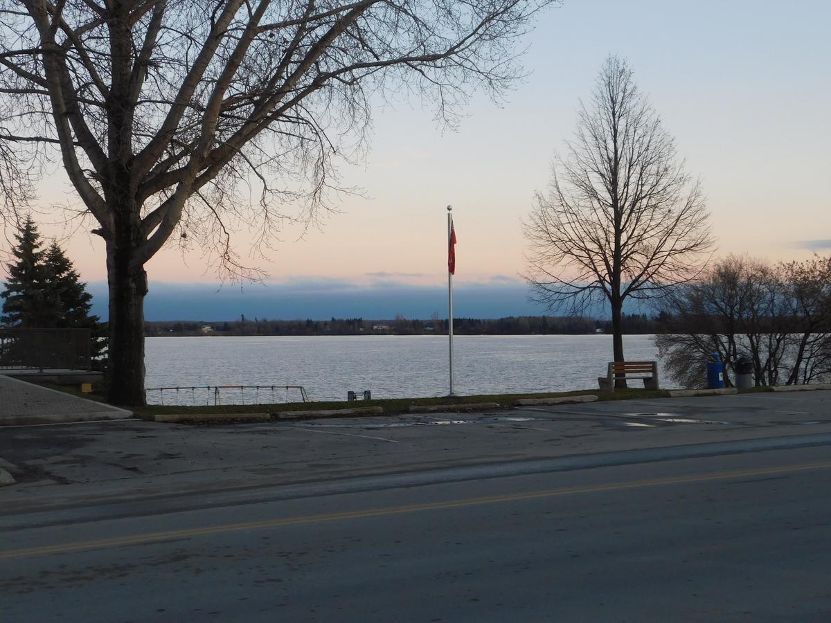 The Lakeview Inn Lac du Bonnet Eksteriør bilde